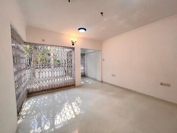 Room in 4 BHK Villa at Goregaon East – for Rent