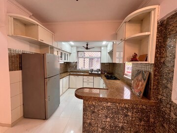 Living Room in 4 BHK Villa at Goregaon East – for Rent
