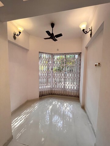 Furnished Amenities in 4 BHK Villa at Goregaon East – for Rent