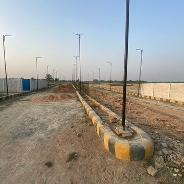  Plot – Exterior View View at Wazirganj - for Sale