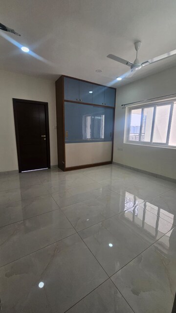 Room in 3 BHK Apartment at Poulomi Avante, Kokapet – for Rent