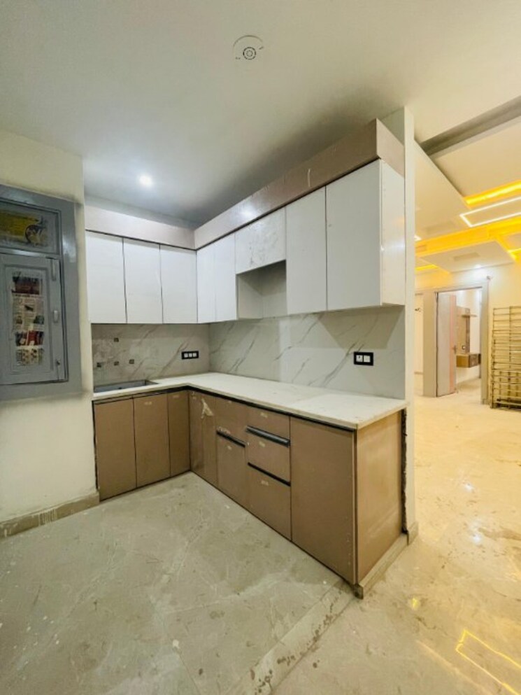 Kitchen, dwarka mor 3 Bedroom 900 Sq.Ft. Apartment In Dwarka Mor Delhi 8443223