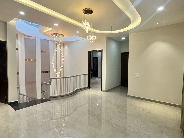 Room, sunny enclave 5 Bedroom 250 Sq.Yd. Villa In Sunny Enclave Mohali 8443256
