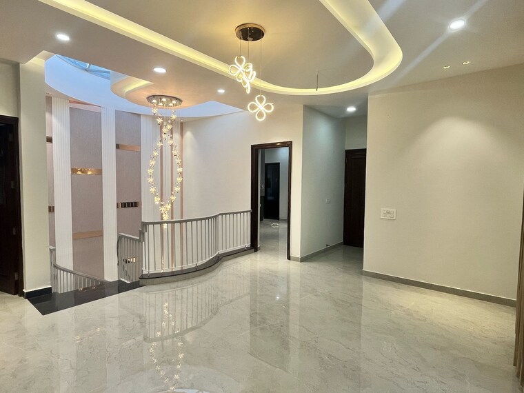 Room, sunny enclave 5 Bedroom 250 Sq.Yd. Villa In Sunny Enclave Mohali 8443256