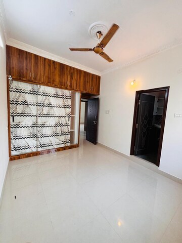 Room in 2 BHK Apartment at Raghavendra Arcade, Kondapur – for Rent
