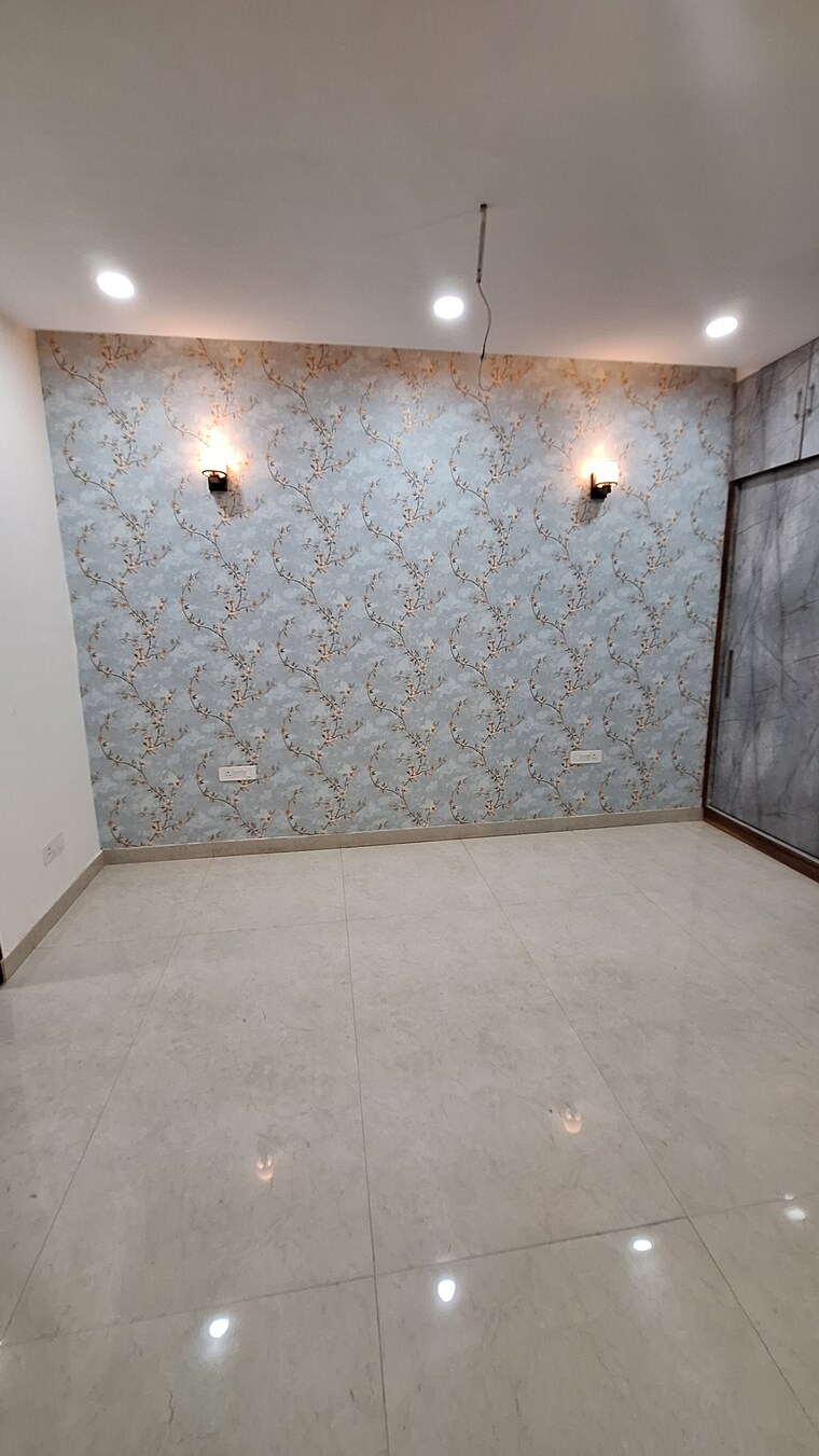 Room, sunny enclave 4 Bedroom 200 Sq.Ft. Independent House In Sunny Enclave Mohali 8443264