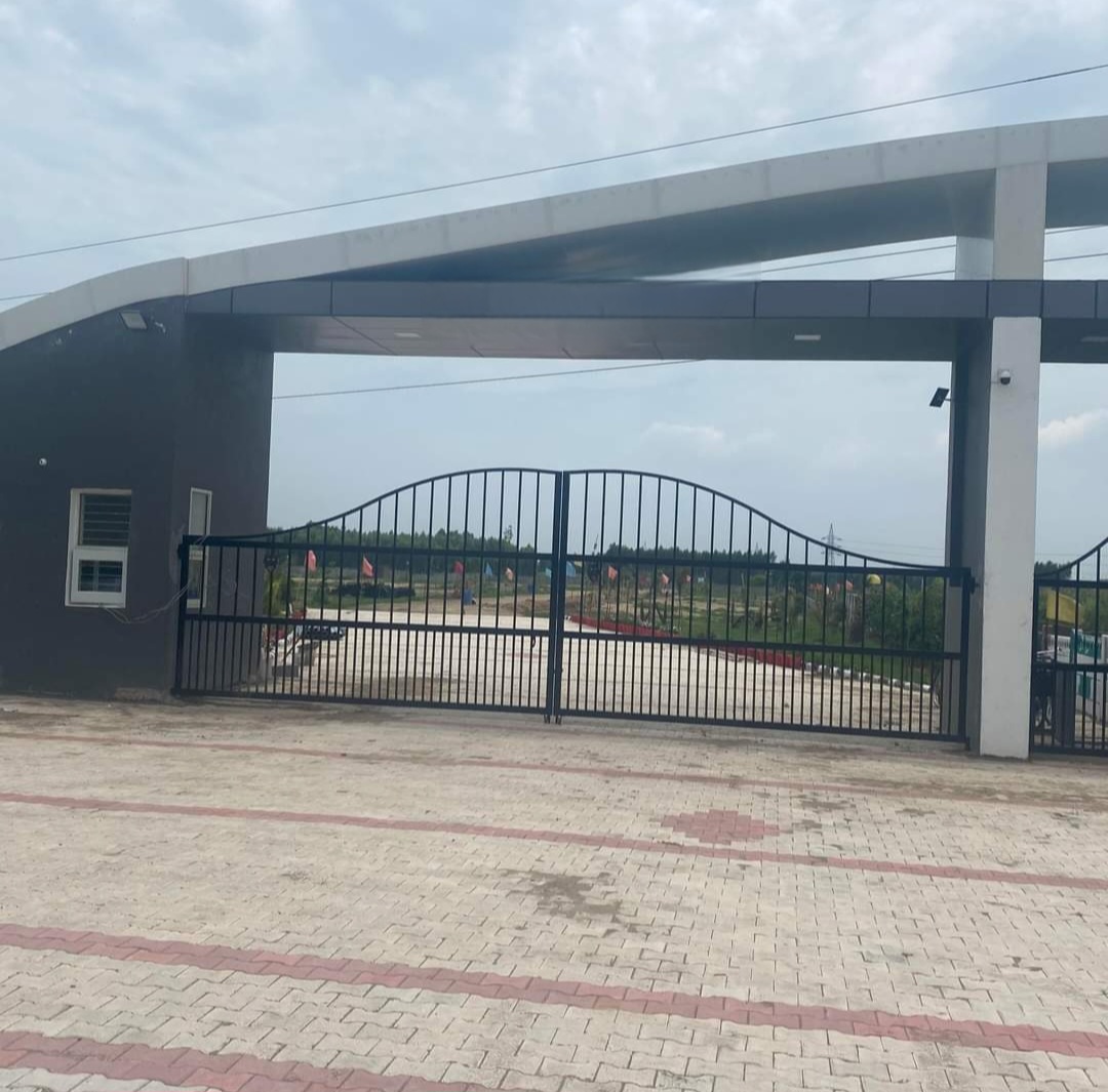 Plot For Sale in Plotting Project 