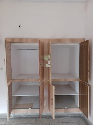 Furnished Amenities in 2 BHK Builder Floor at Gms Road – for Rent