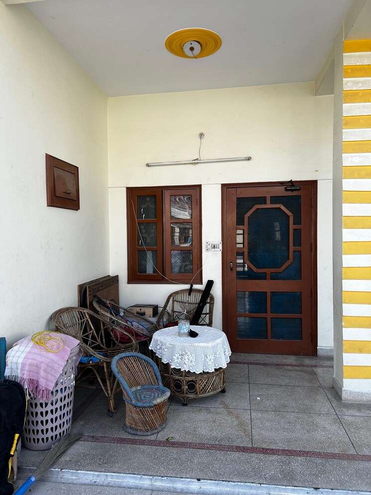 Living Room, gms road 2 Bedroom 1700 Sq.Ft. Independent House In Gms Road Dehradun 8443464