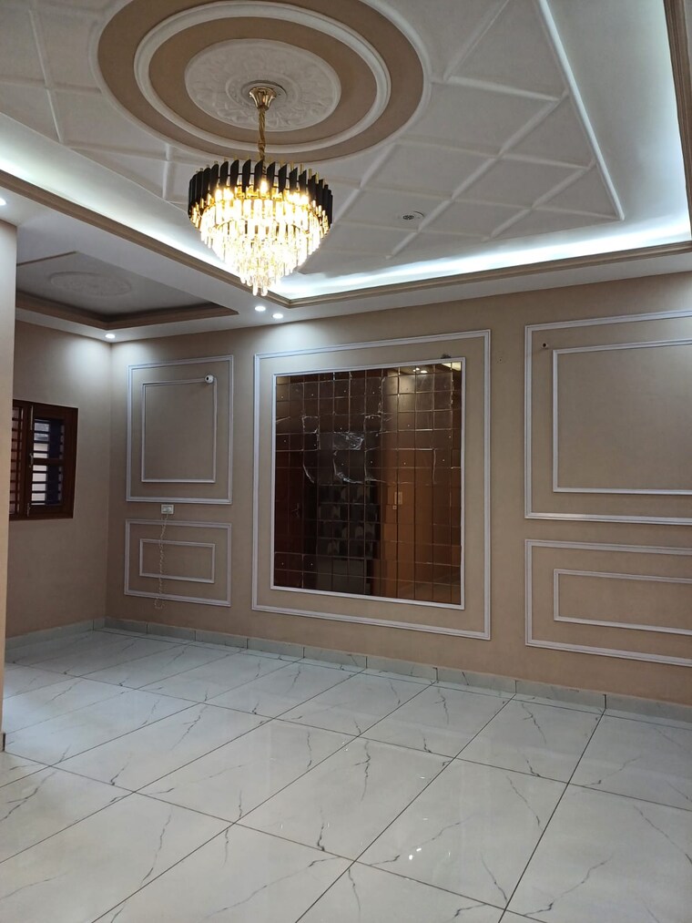 Room, guru teg bahadur nagar 3.5 Bedroom 135 Sq.Yd. Independent House In Guru Teg Bahadur Nagar Mohali 8443481