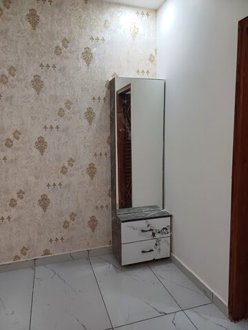 Furnished Amenities in 3.5 BHK Independent House at Guru Teg Bahadur Nagar – for Sale