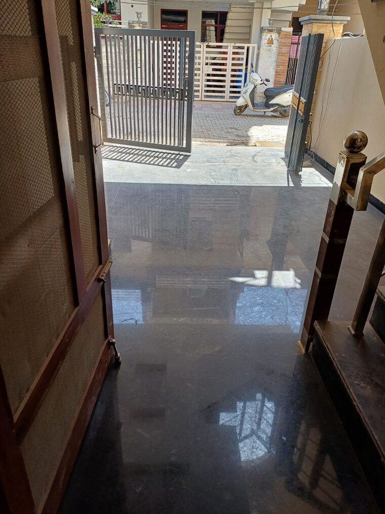 Balcony, guru teg bahadur nagar 3.5 Bedroom 135 Sq.Yd. Independent House In Guru Teg Bahadur Nagar Mohali 8443481