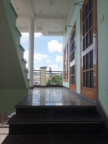 3 BHK Builder Floor For Rent in Gms Road