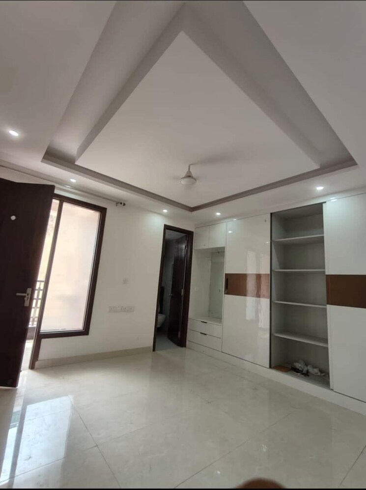Room, lajpat nagar iii 3 Bedroom 2000 Sq.Ft. Builder Floor In Lajpat Nagar Iii Delhi 8443506