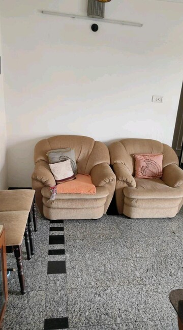 2 BHK Apartment For Rent in HDIL Dheeraj Residency, Goregaon West