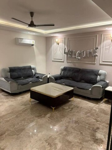 Living Room in 5 BHK Builder Floor at Unitech Greenwood City Apartment, Sector 45 – for Sale