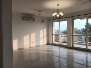 Room in 3 BHK Apartment at Tulip White, Sector 69 – for Sale