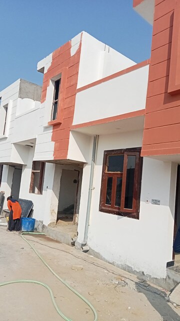 2.5 BHK Villa – Exterior View View at Noida Central - for Sale