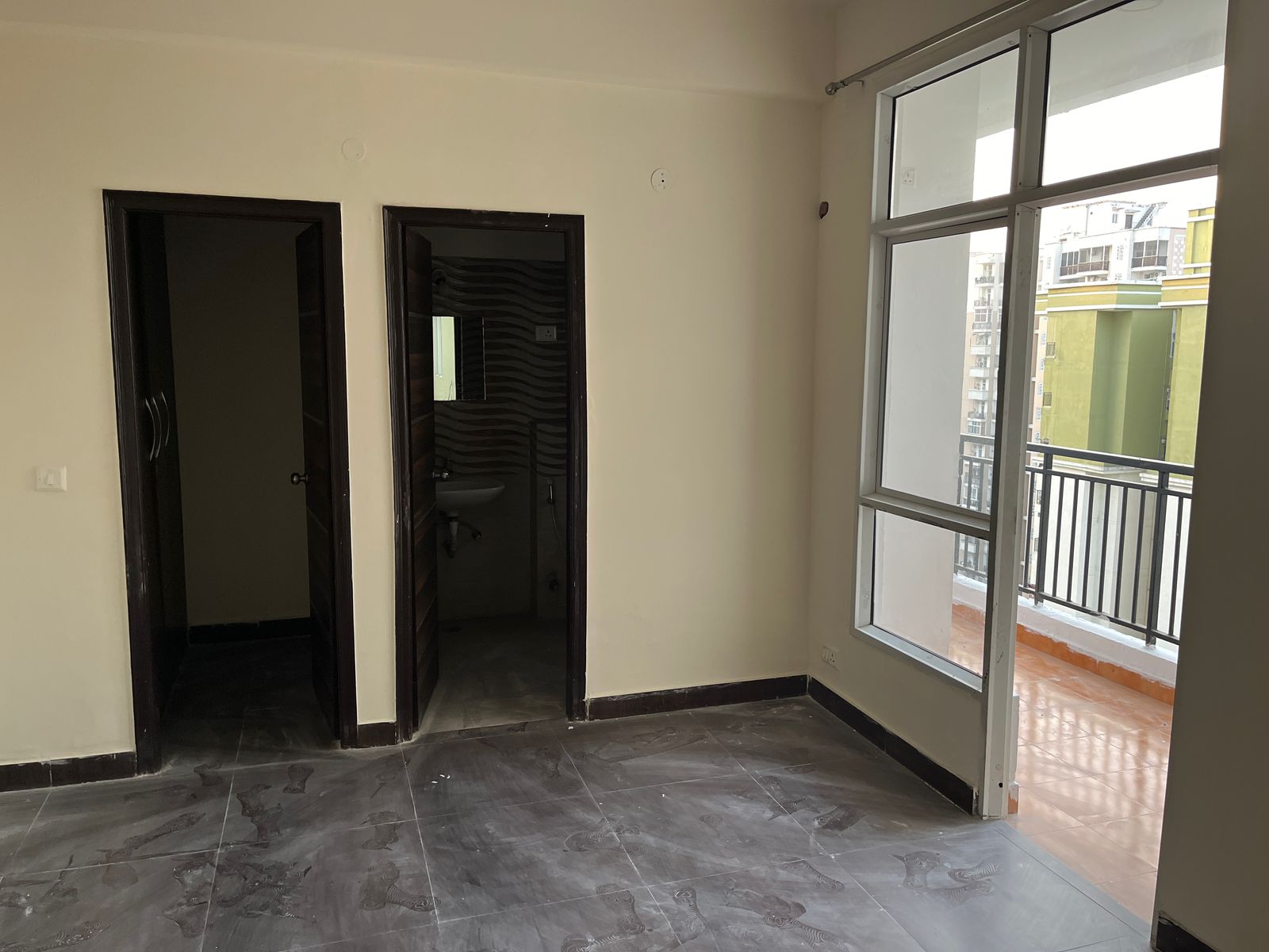 3 BHK + Servant Room 1749 Sq.Ft. Apartment in Indosam75