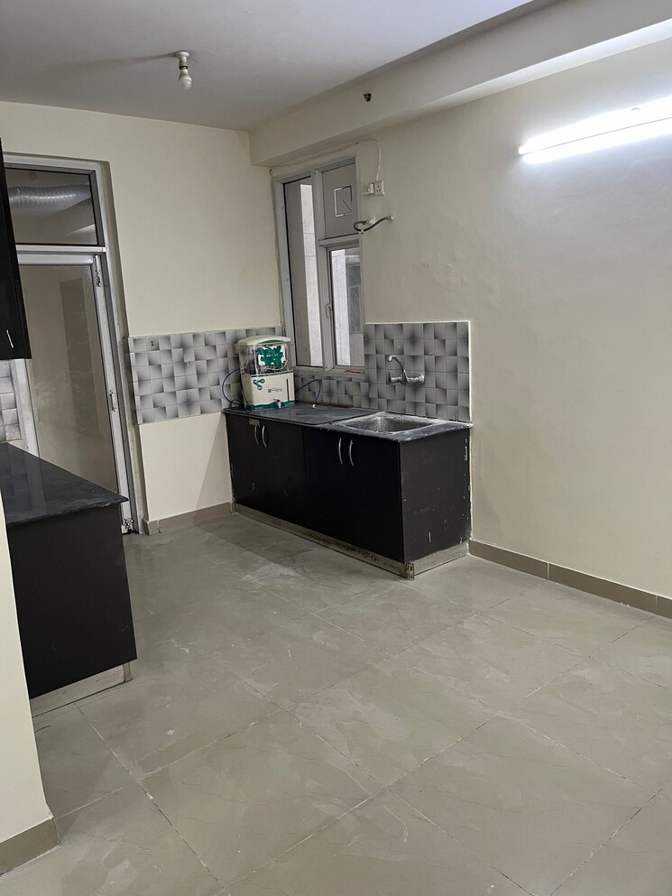 Kitchen, indosam75 3 Bedroom 1749 Sq.Ft. Apartment In Sector 75 Noida 8443759