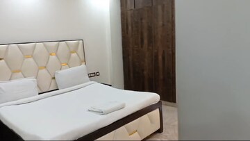 3 BHK Apartment For Rent in East Of Kailash
