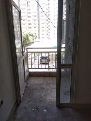 Room in 3 BHK Apartment at Conscient Habitat 78, Sector 78 – for Sale