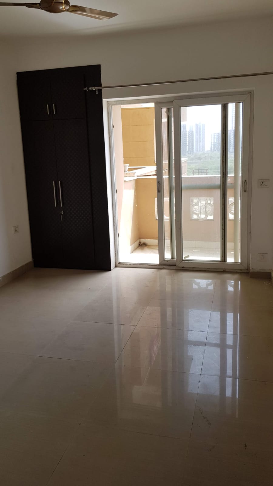 2 BHK + Study Room Apartment For Sale in Nimbus The Hyde park