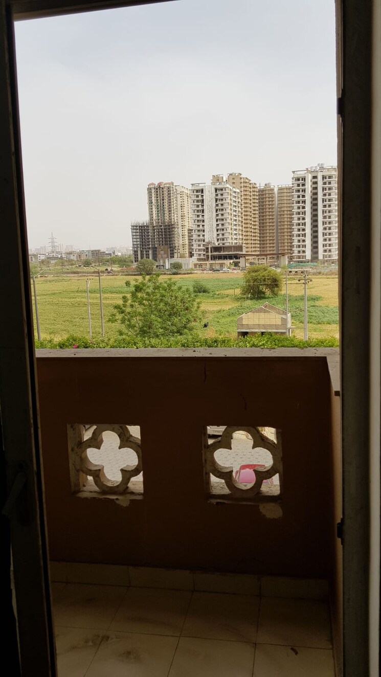 Master Bedroom, nimbus-the-hyde-park 2 Bedroom 1080 Sq.Ft. Apartment In Sector 78 Noida 8443837