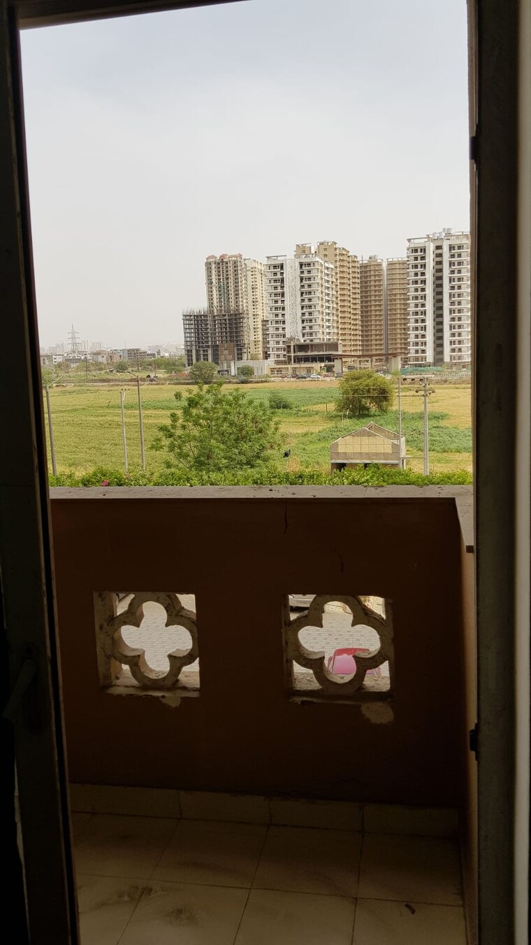 Master Bedroom, nimbus-the-hyde-park 2 Bedroom 1080 Sq.Ft. Apartment In Sector 78 Noida 8443837