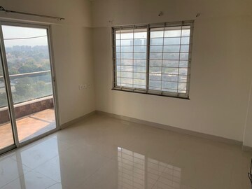Room in 2 BHK Apartment at Nobles Palm One, Kondhwa – for Sale