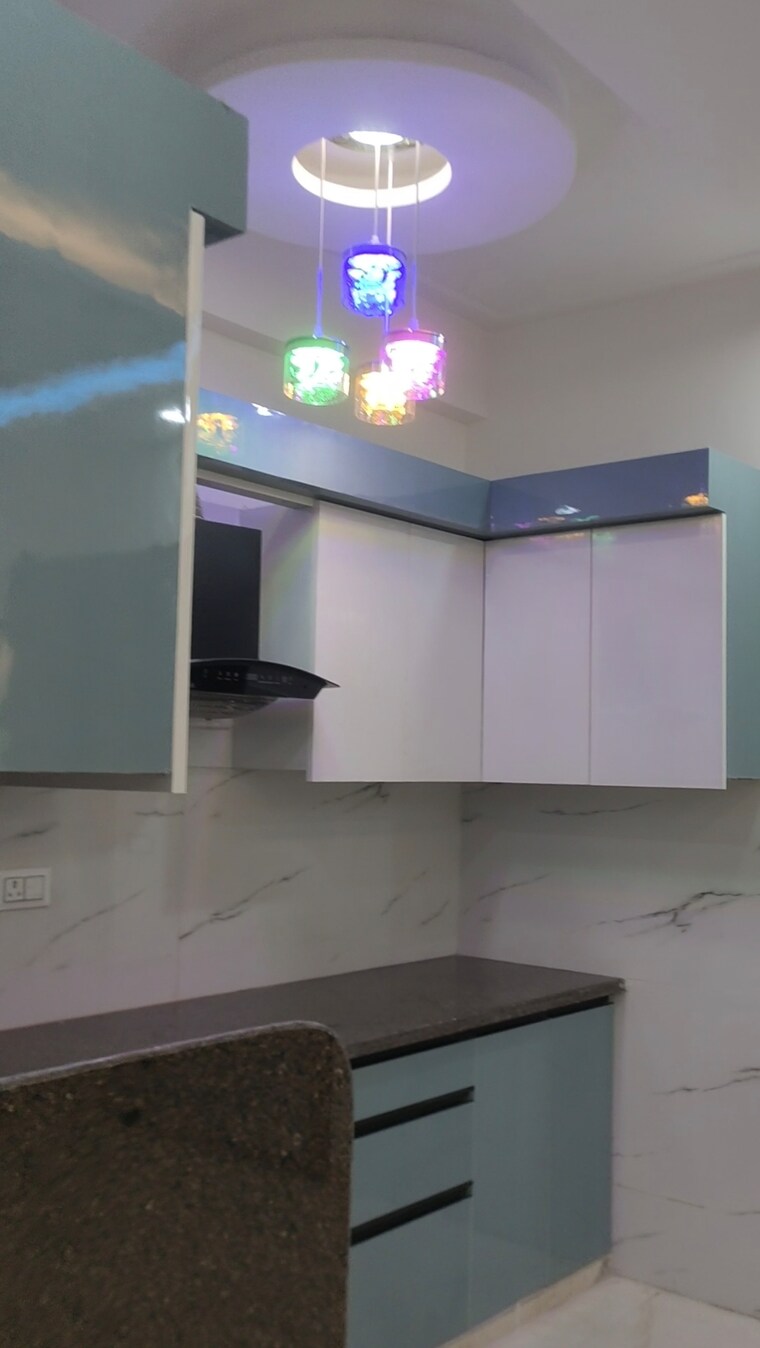 Kitchen, shantideep-extension-i 3 Bedroom 1518 Sq.Ft. Builder Floor In Gt Road Ghaziabad 8443954