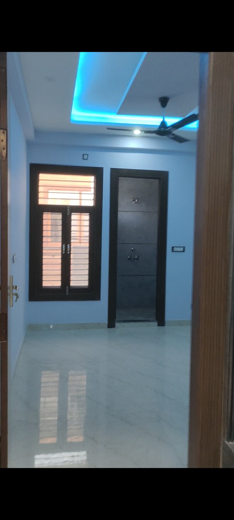 Room, shantideep-extension-i 3 Bedroom 1518 Sq.Ft. Builder Floor In Gt Road Ghaziabad 8443954