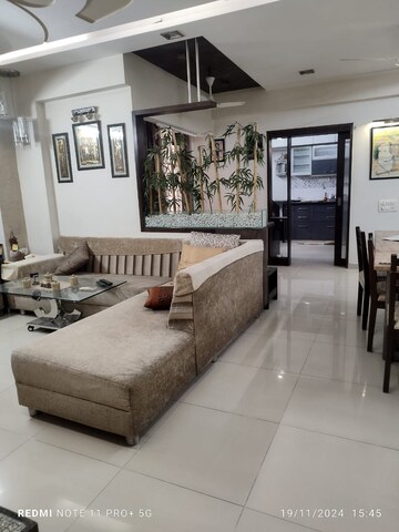 Living Room in 3 BHK Apartment at Ambawadi – for Rent