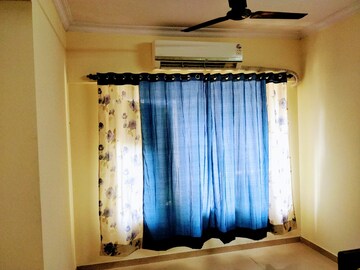 Bedroom in 2 BHK Apartment at Raj Paradise B Wing CHS Ltd, Andheri East – for Rent