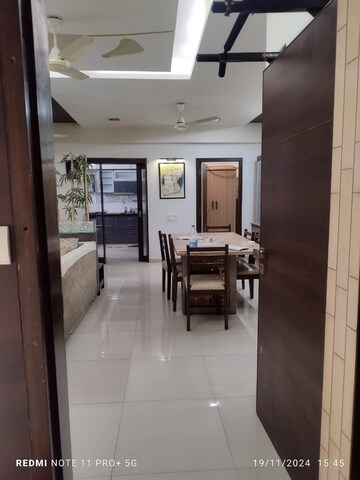 Living Room in 3 BHK Apartment at Ambawadi – for Rent