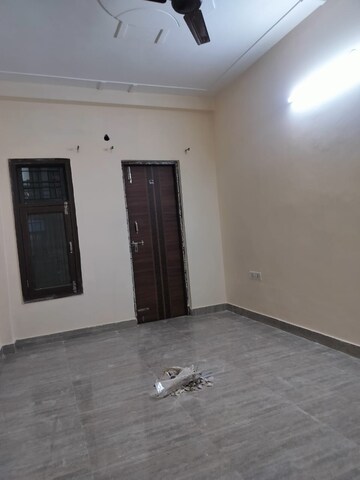 Room in 1 BHK Builder Floor at Sector 47 – for Rent
