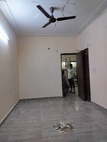 Room in 1 BHK Builder Floor at Sector 47 – for Rent
