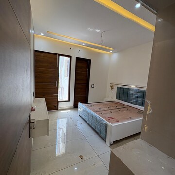 Room in 2 BHK Apartment at Kharar Landran Road – for Rent