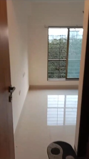 Room in 2 BHK Apartment at Omkareshwar Society, Andheri West – for Rent