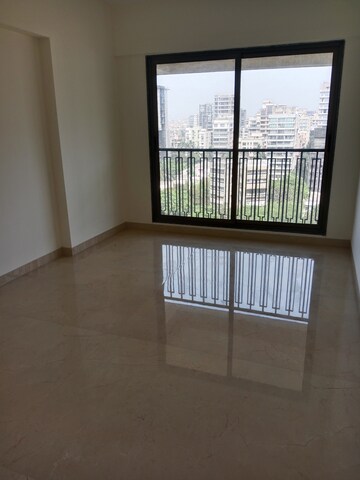 Bedroom in 5 BHK Apartment at Mirchandani Triton, Santacruz West – for Sale