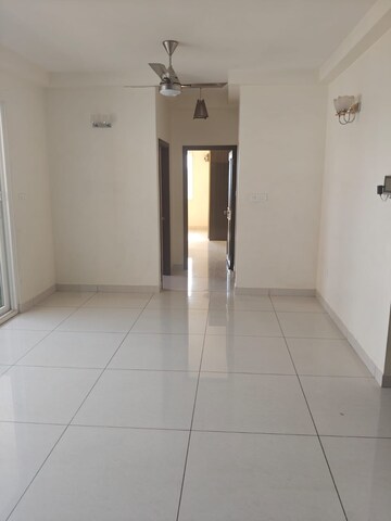 3 BHK Apartment For Rent in Prestige Lakeside Habitat, Varthur