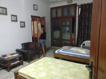 3 BHK Builder Floor For Rent in Upsidc Site B