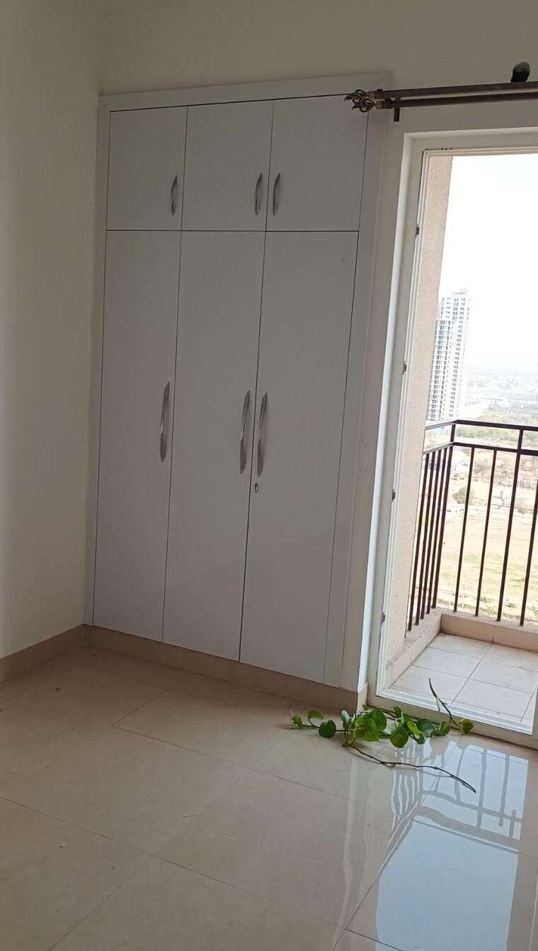 Room, upsidc site b 3 Bedroom 1152 Sq.Ft. Apartment In Upsidc Site B Greater Noida 8444077