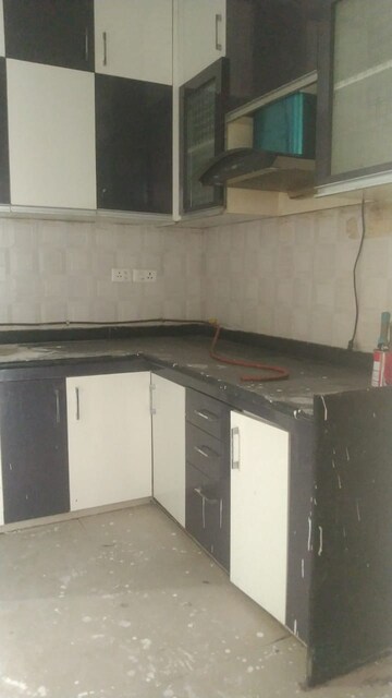 Kitchen in 3 BHK Apartment at Kbnows Apartment, Sector 16 Greater Noida – for Rent