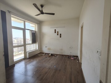 Bedroom in 2 BHK Apartment at Sushma Green vista, Ghazipur – for Sale