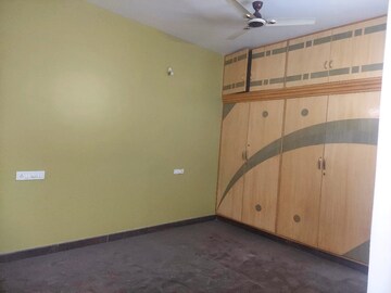 Room in 4 BHK Independent House at Hsr Layout – for Rent