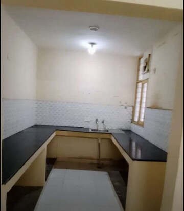Master Bedroom in 2 BHK Apartment at Jankipuram Extension – for Rent