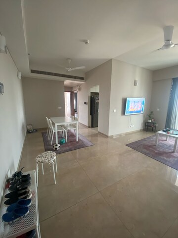 Room in 3 BHK Apartment at Emaar Digi Homes, Sector 62 – for Rent