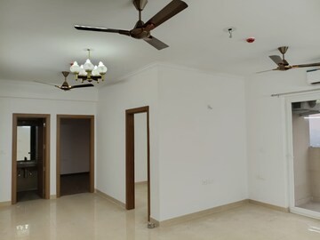 Room in 2 BHK Apartment at Nirala Aspire, Sector 16 Greater Noida – for Rent