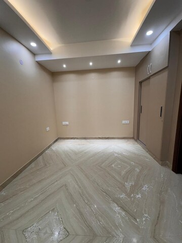 Bedroom in 3 BHK Builder Floor at Paschim Vihar – for Rent